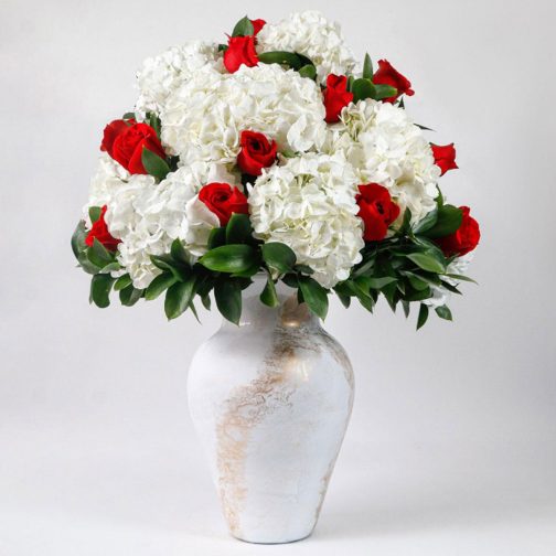 Florero imperial con rosas