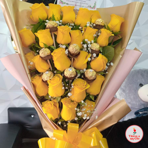 Bouquet cascada 24 rosas amarillas + 8 chocolates ferrero